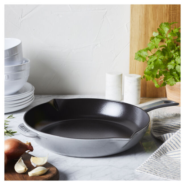 Gusana tava sa jednom ručkom 26 cm okrugla Graphite Grey
