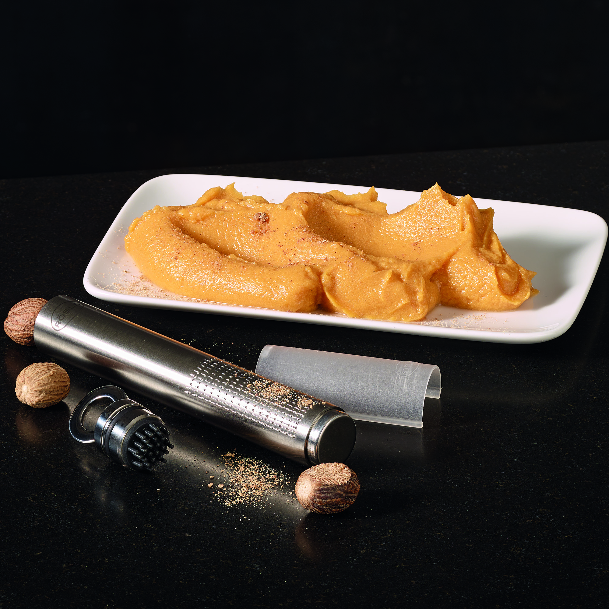 Renda za muškatni oraščić