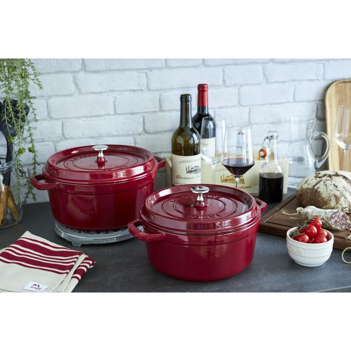 Gusana šerpa LA COCOTTE 26 cm okrugla Cranberry